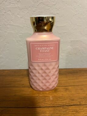Bath and Body Works CHAMPAGNE TOAST Body Lotion 8 fl oz Full Size Bottle NEW